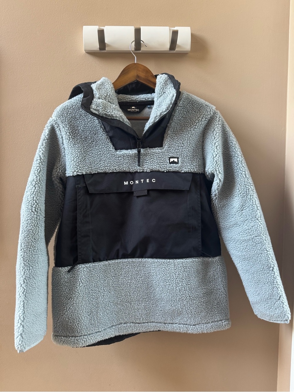 Montec Women's Light Blue Sherpa Fleece Pullover Jacket
